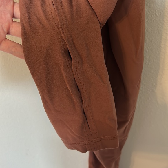 Lululemon unlimit legging ancient copper size 4 keyhole* 23inseam - Picture 4 of 4